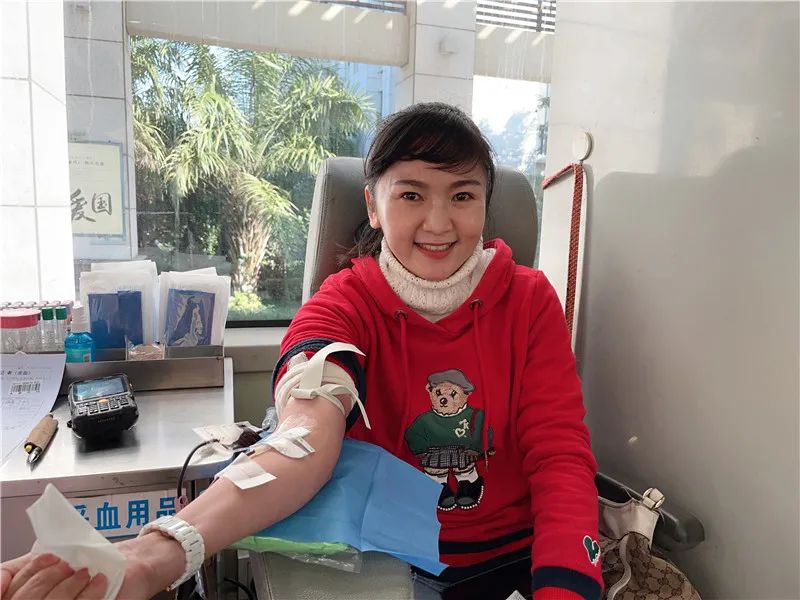 寒冬中,他们用温暖守护一座城