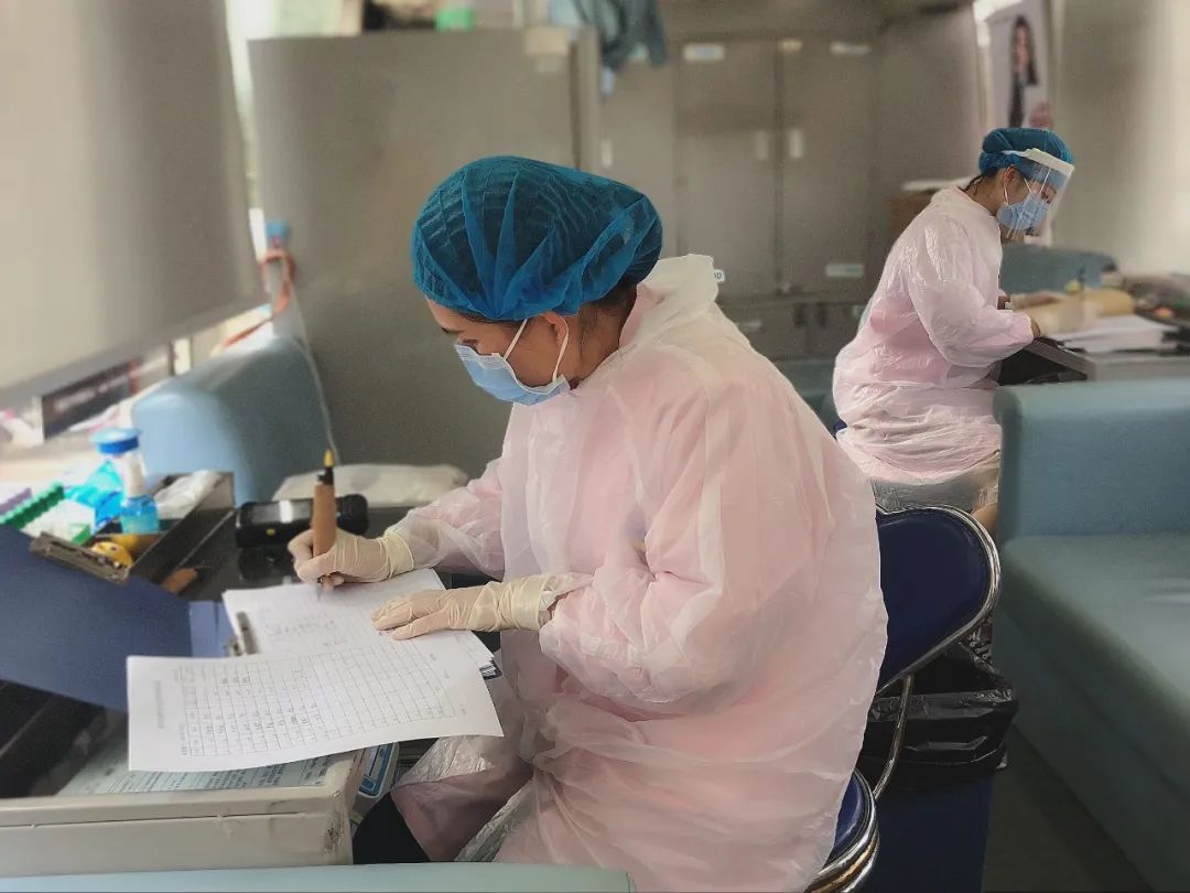 今天,让我们一同致敬“她能量”!