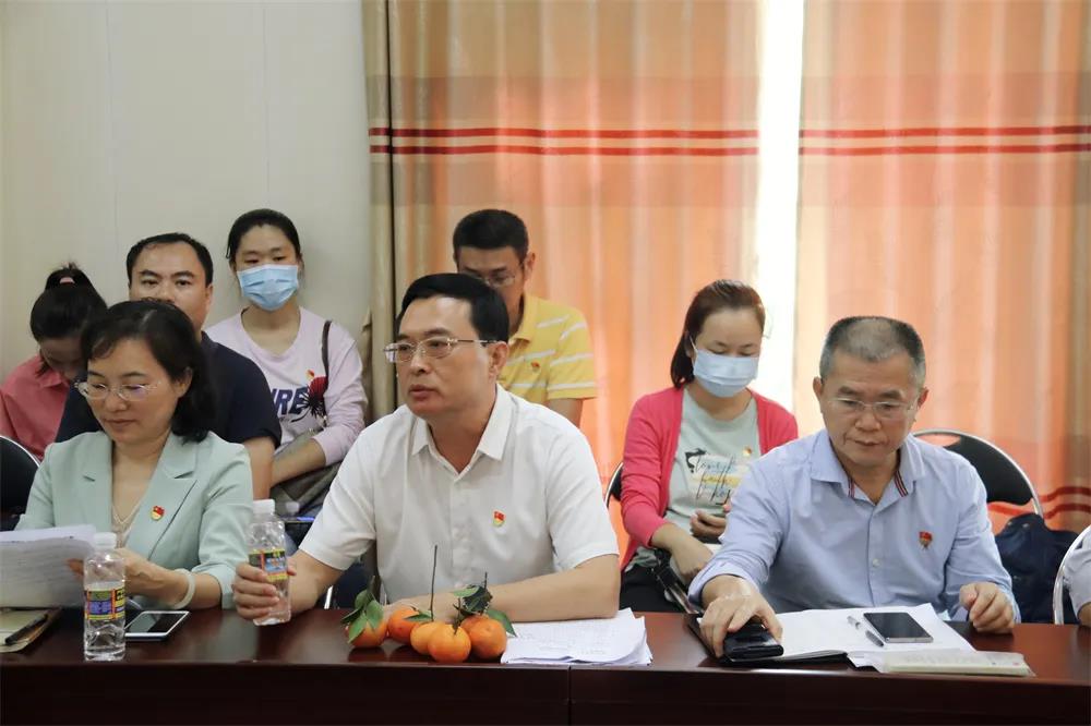 省纪委监委驻省卫健委纪监组、省卫健委机关处室党支部联合省血液中心开展“结对共建促发展　我为群众办实事”主题党日活动