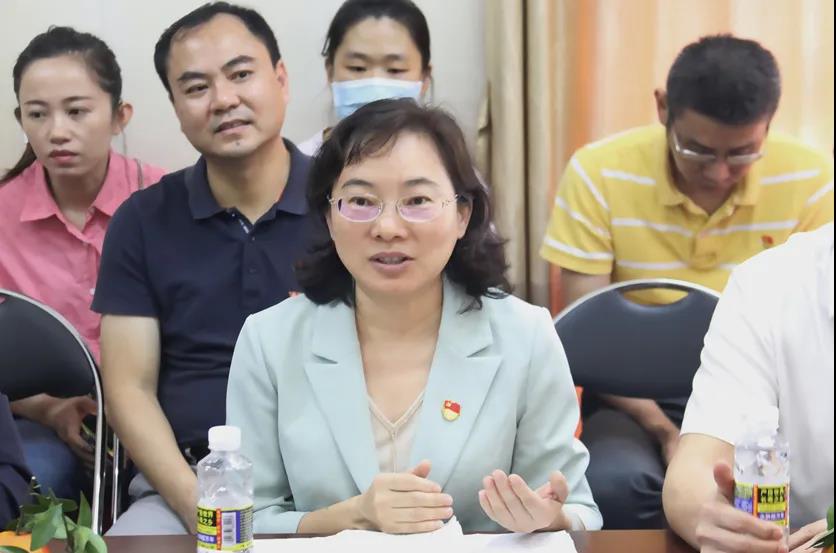 省纪委监委驻省卫健委纪监组、省卫健委机关处室党支部联合省血液中心开展“结对共建促发展　我为群众办实事”主题党日活动