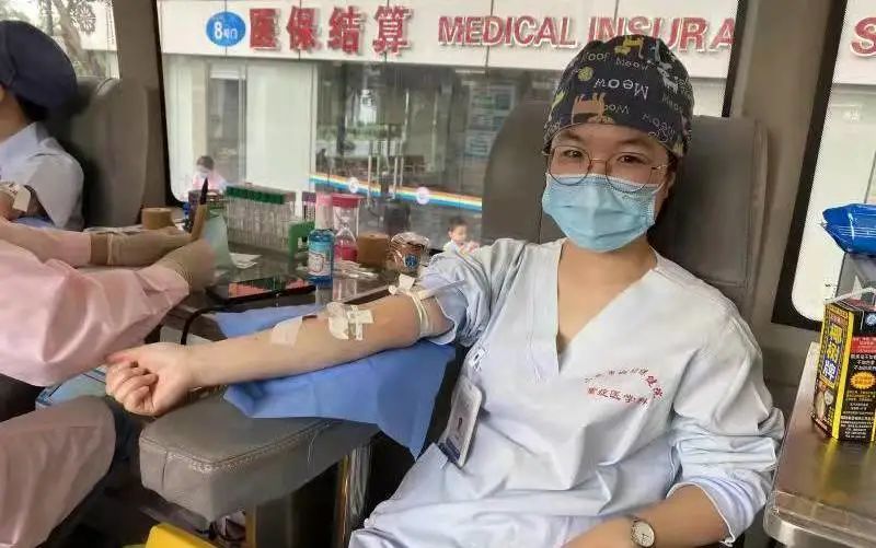 白衣天使展风采 点滴热血暖人间