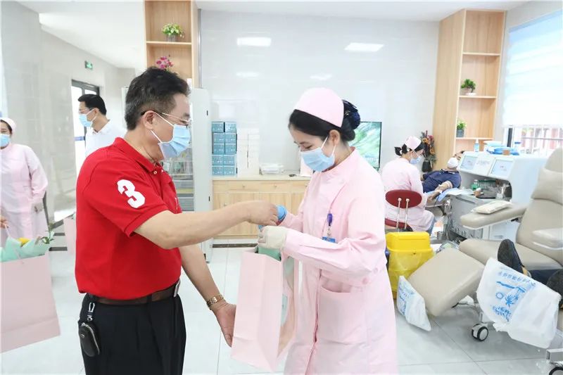 5·12国际护士节——致敬人间最美的天使!