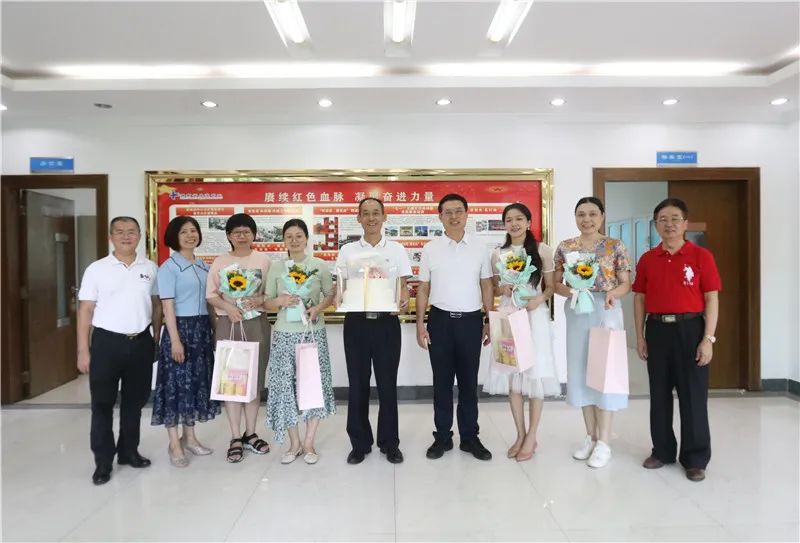 5·12国际护士节——致敬人间最美的天使!