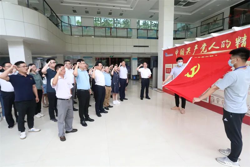 聚合力促提升 献爱心显担当 ——省卫生健康委医政医管局党支部、乐城医药监管局党支部、省血液中心党委联合开展主题党日活动