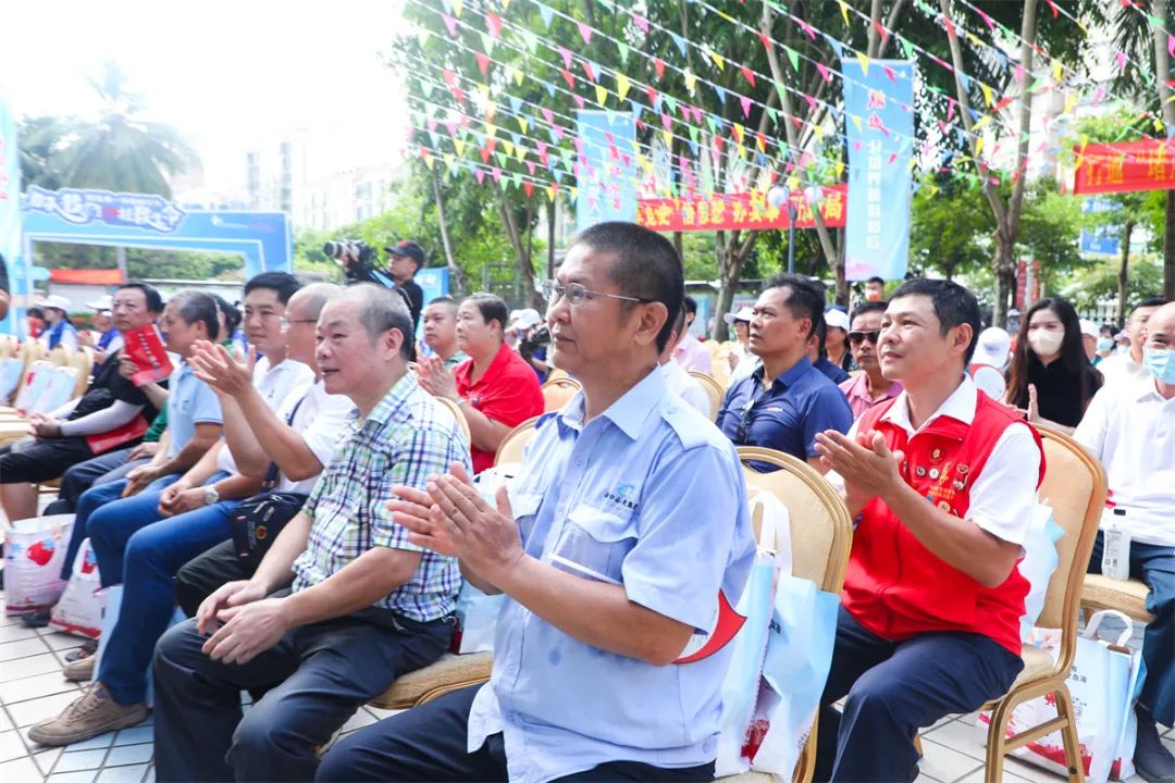 海南省举行庆祝2022年世界献血者日暨无偿献血表彰活动