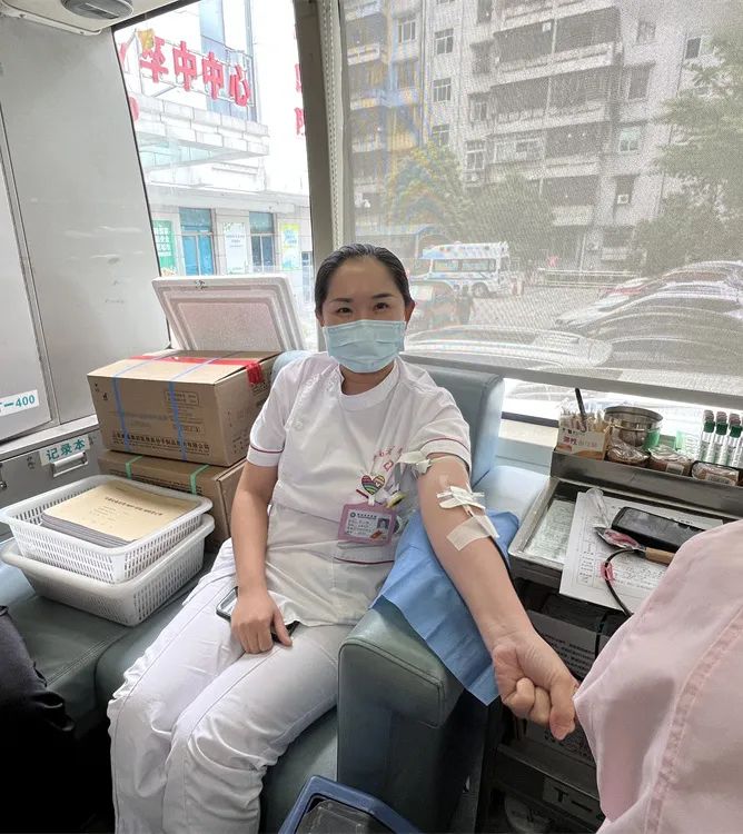 用热血传递爱的温度——海南省中医院、海口市中医医院、海口市骨科与糖尿病医院开展无偿献血活动