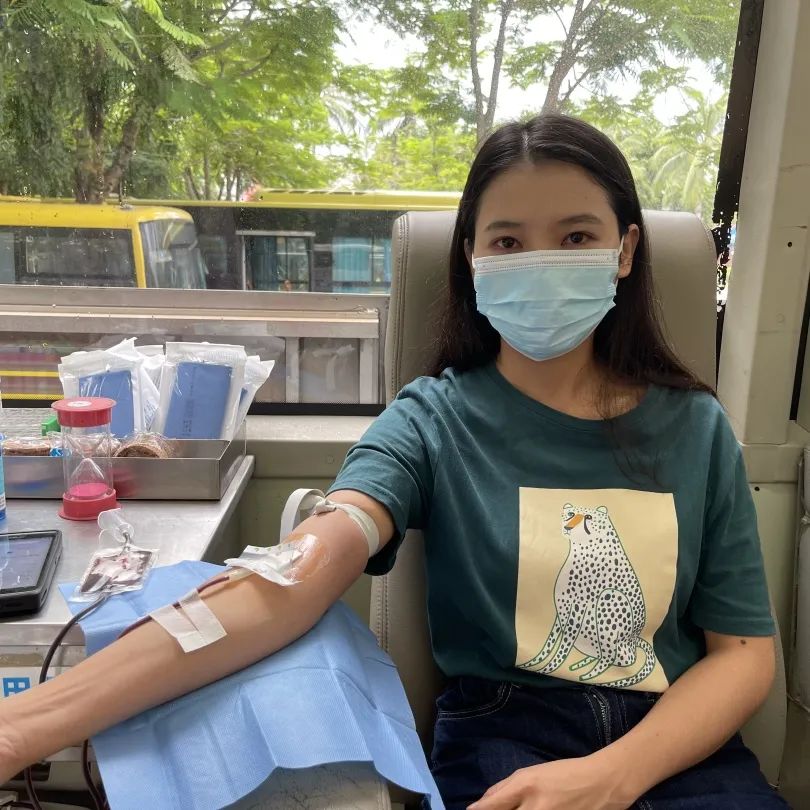 挽袖献爱 热血椰城——海口市直属机关及企、事业单位组织开展无偿献血活动
