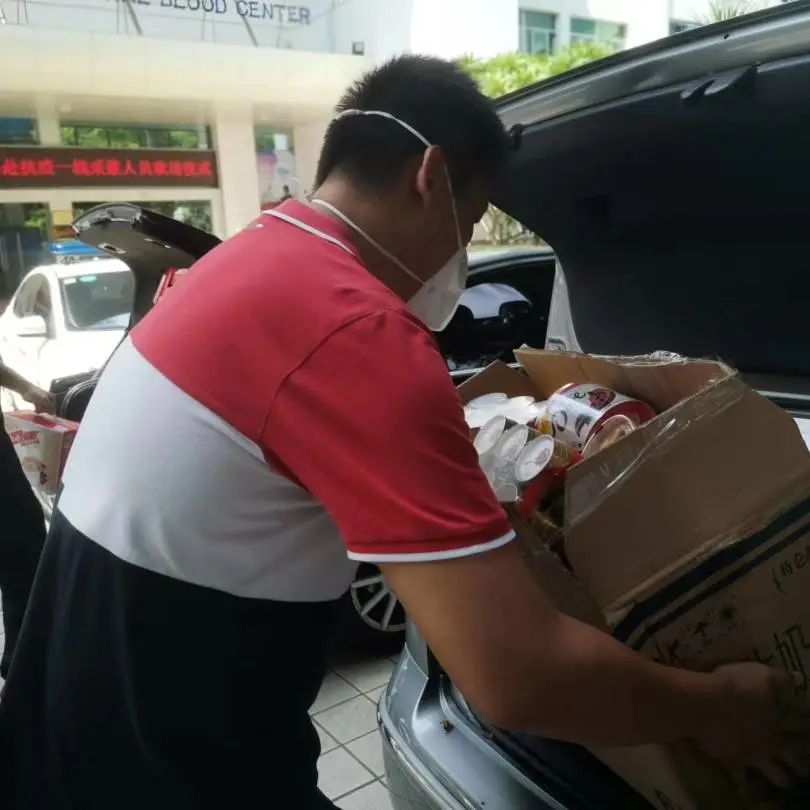 勇于“儋”当 不负使命——省血液中心派员赴儋州开展新冠肺炎康复者恢复期血浆采集工作