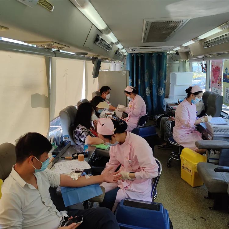 以热血践行企业担当——中国建设银行海南省分行、海南今时科技有限公司开展无偿献血活动