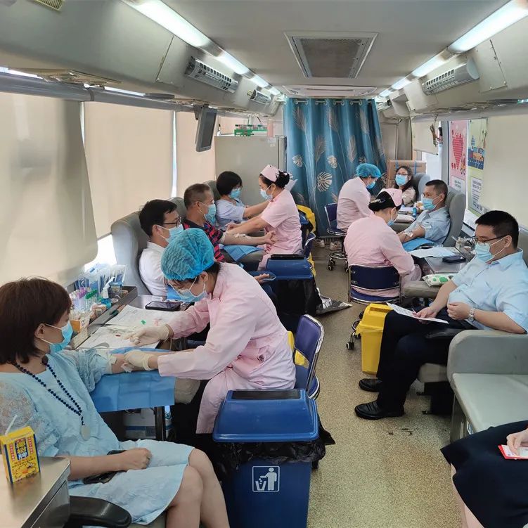 以热血践行企业担当——中国建设银行海南省分行、海南今时科技有限公司开展无偿献血活动