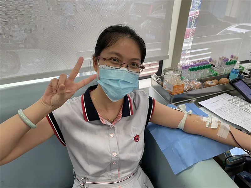 喜迎二十大 热血践初心——海口威立雅水务有限公司开展无偿献血活动