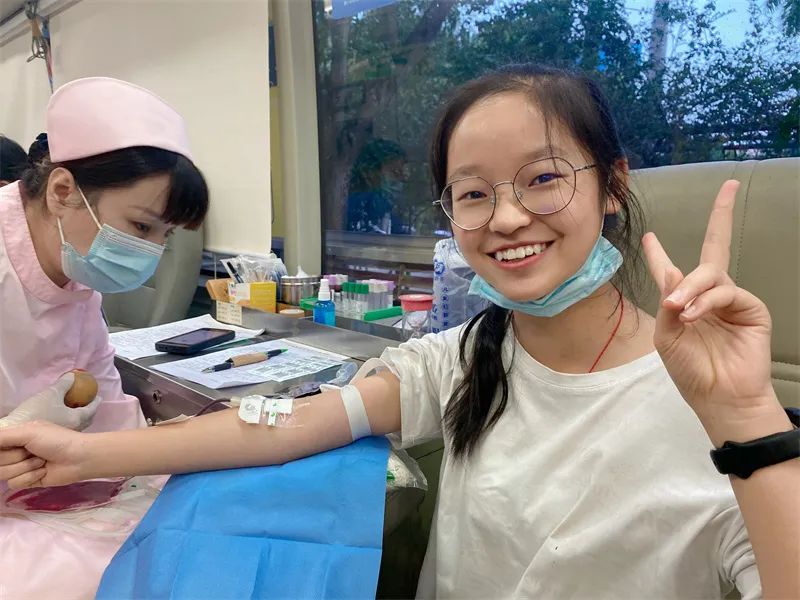 热血献礼开学季，海医学子有担当！