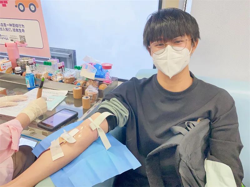 热血献礼开学季，海医学子有担当！