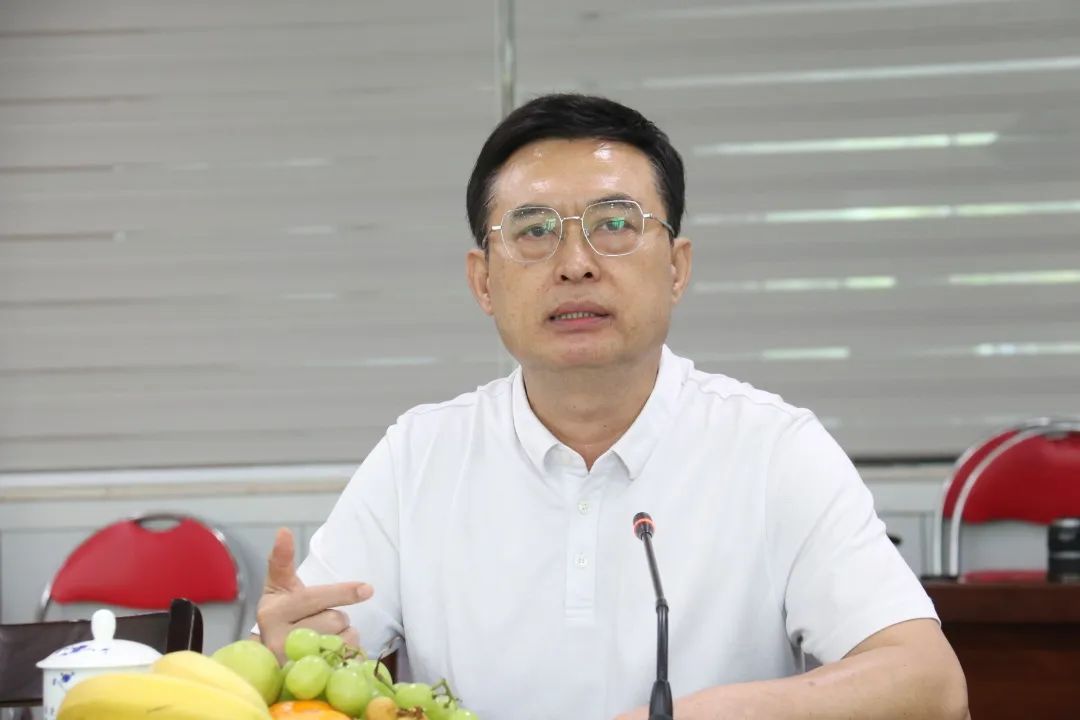 海南省血液中心召开退休干部职工“学习二十大 奋进新征程 永远跟党走”座谈会
