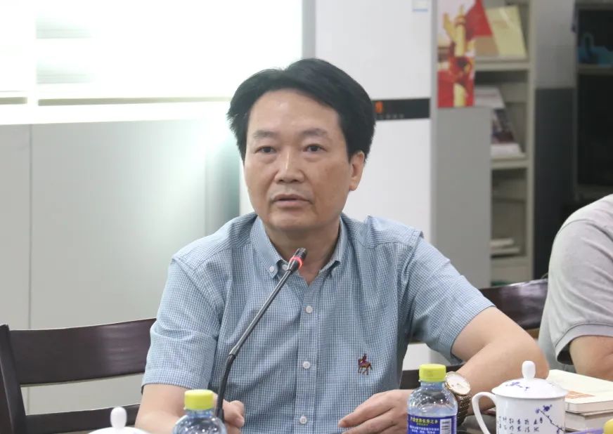 海南省血液中心召开退休干部职工“学习二十大 奋进新征程 永远跟党走”座谈会