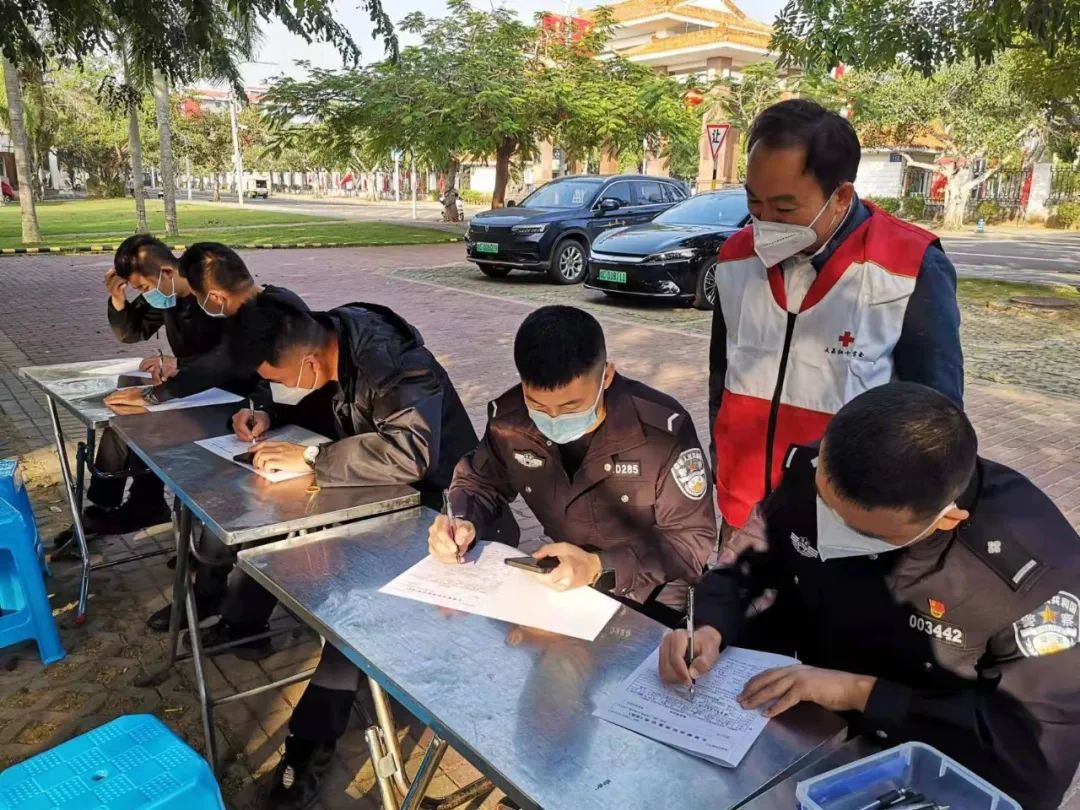为爱聚力 热血有我——文昌市委市政府组织开展无偿献血活动