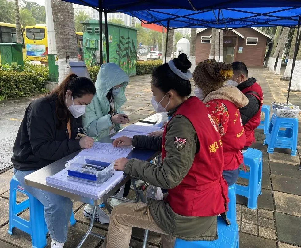 用爱抗击疫情 用热血守护生命——海口市直属机关及企、事业单位组织开展无偿献血活动