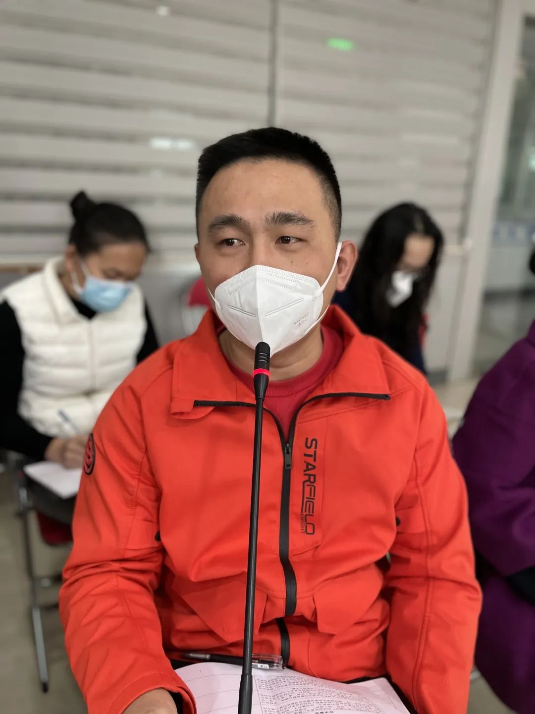 省血液中心召开2022年度党员领导干部民主生活会征求意见座谈会