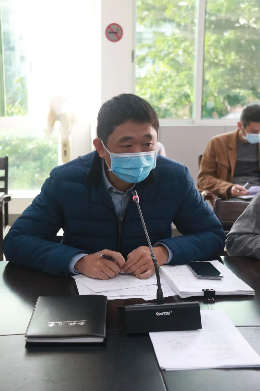省血液中心召开2022年度党员领导干部民主生活会征求意见座谈会