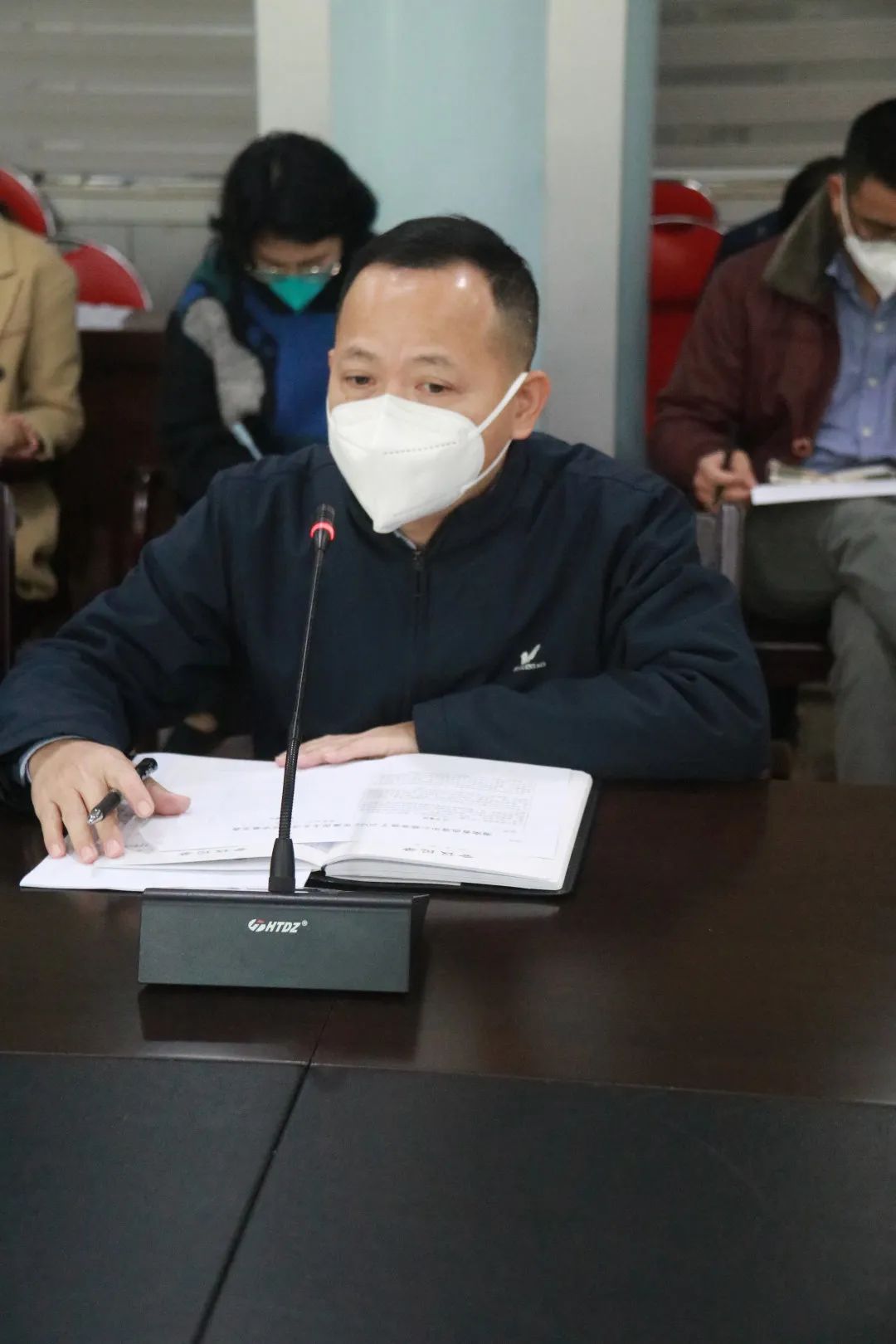 省血液中心召开2022年度党员领导干部民主生活会征求意见座谈会