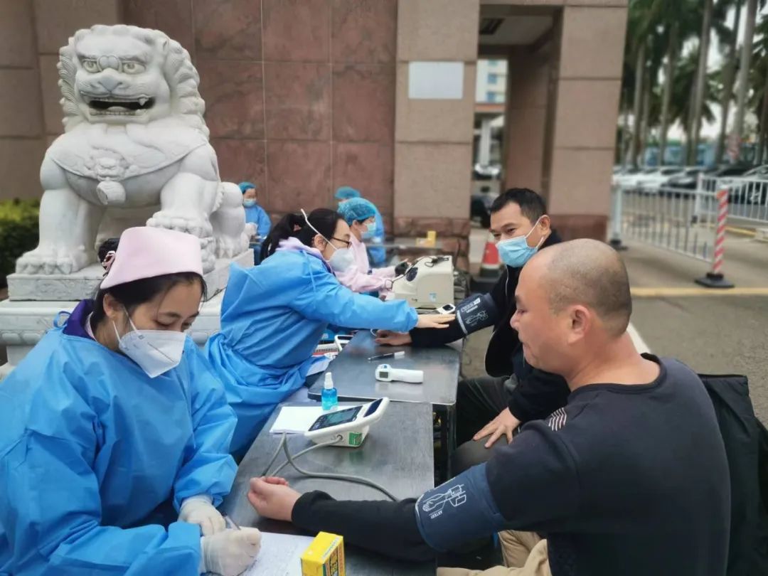 无偿献血践初心——省直机关开展2023年春季无偿献血活动