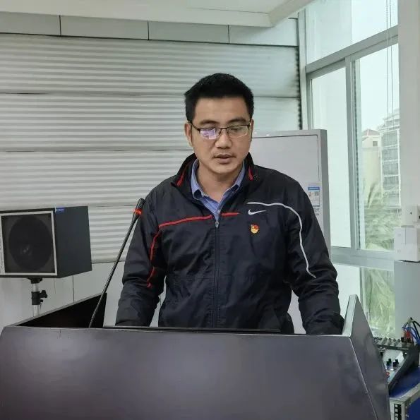 强化党建引领 凝聚奋进力量——省血液中心召开2023年党建工作专题会