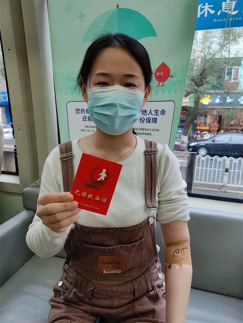 汇聚春天里的温暖 白衣天使齐奉献——海口多家医疗机构开展无偿献血活动