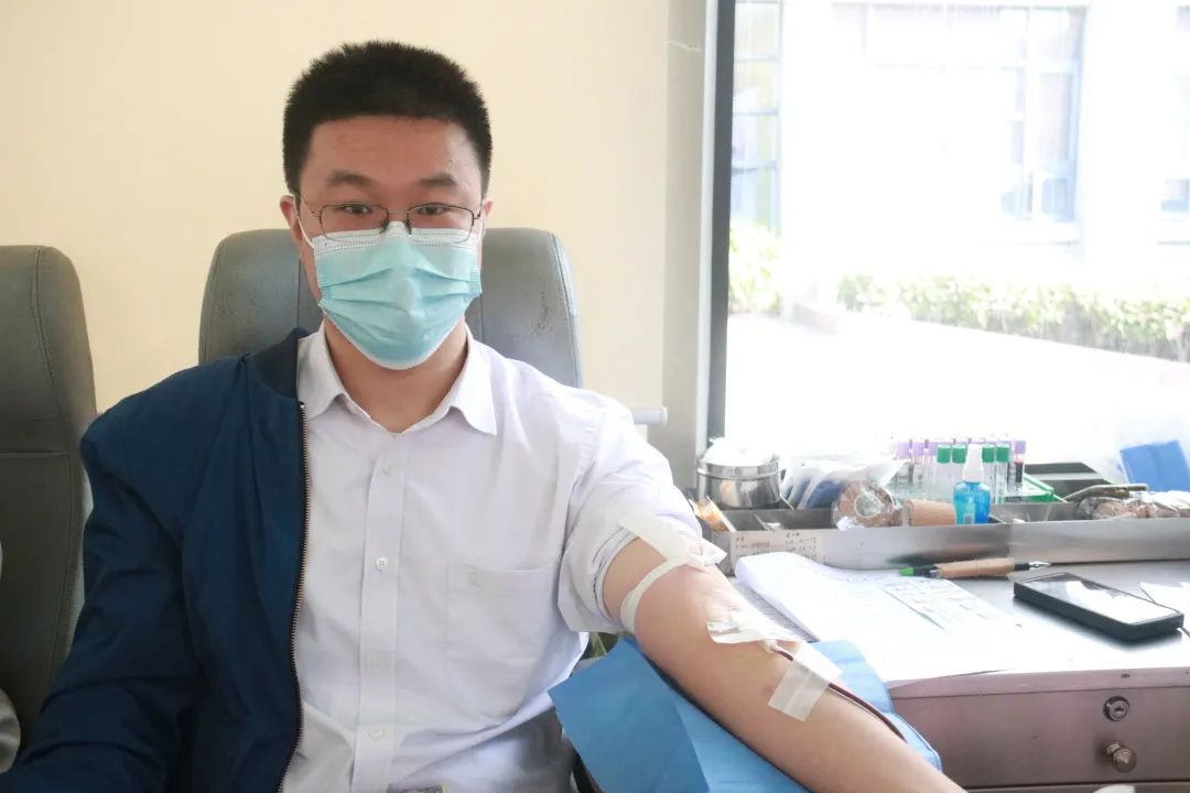 热血铸生命 浓浓水务情——海南省水务厅开展无偿献血活动