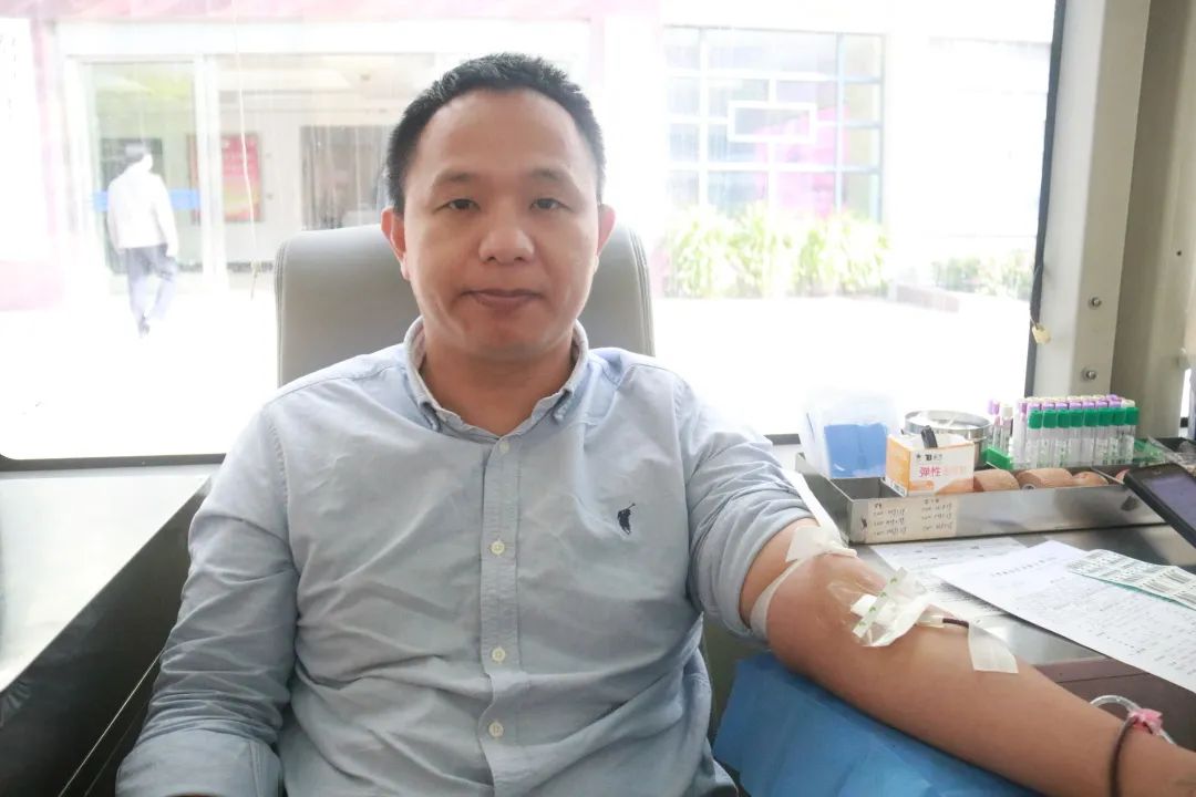 热血铸生命 浓浓水务情——海南省水务厅开展无偿献血活动