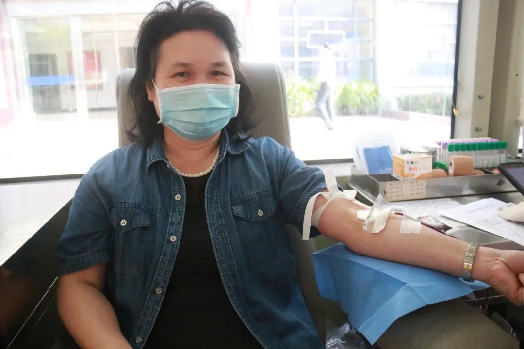 热血铸生命 浓浓水务情——海南省水务厅开展无偿献血活动