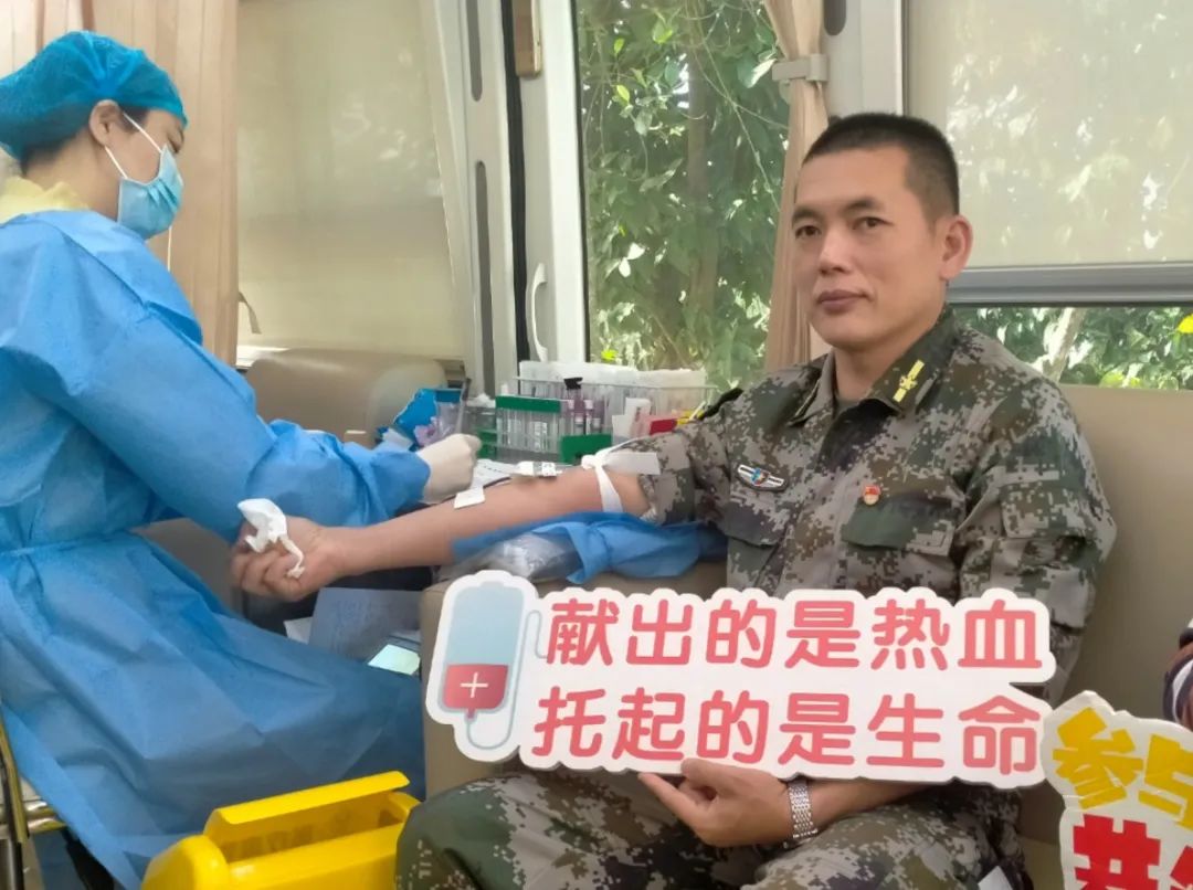 无偿献血走进定安县龙湖镇