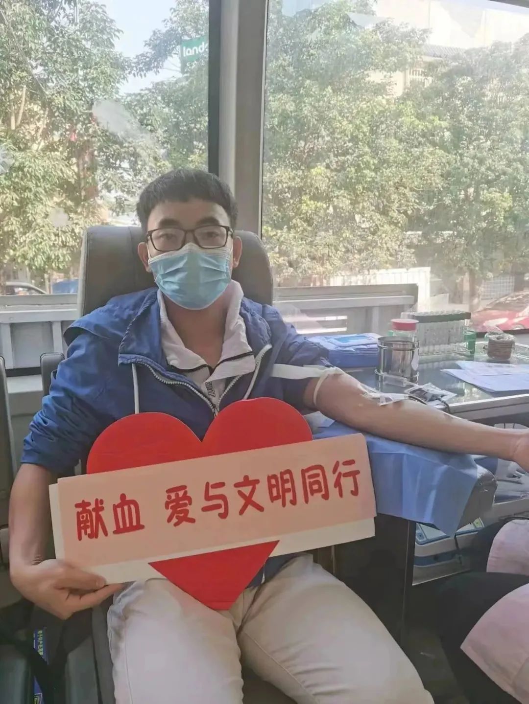 乐东黎族自治县开展十一乡镇巡回无偿献血宣传活动