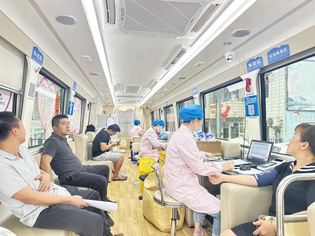 小乡镇里涌大爱——无偿献血走进文昌市蓬莱镇