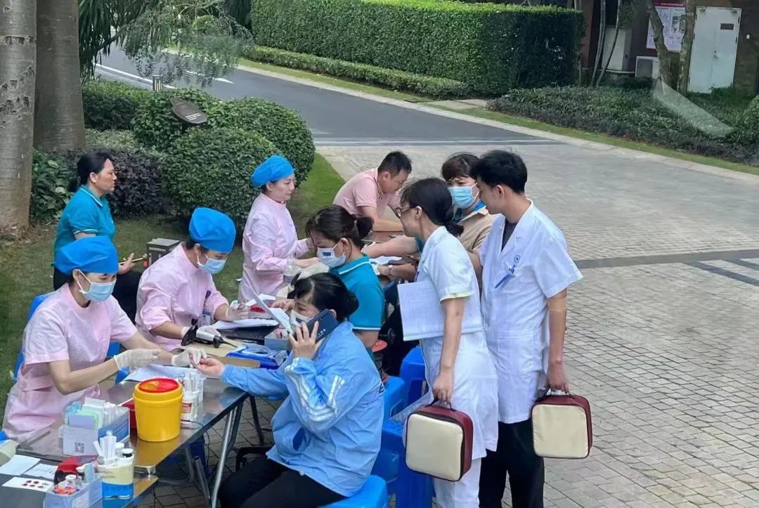 热血凝聚力量 爱心传递希望——博鳌一龄生命养护中心开展无偿献血党日活动