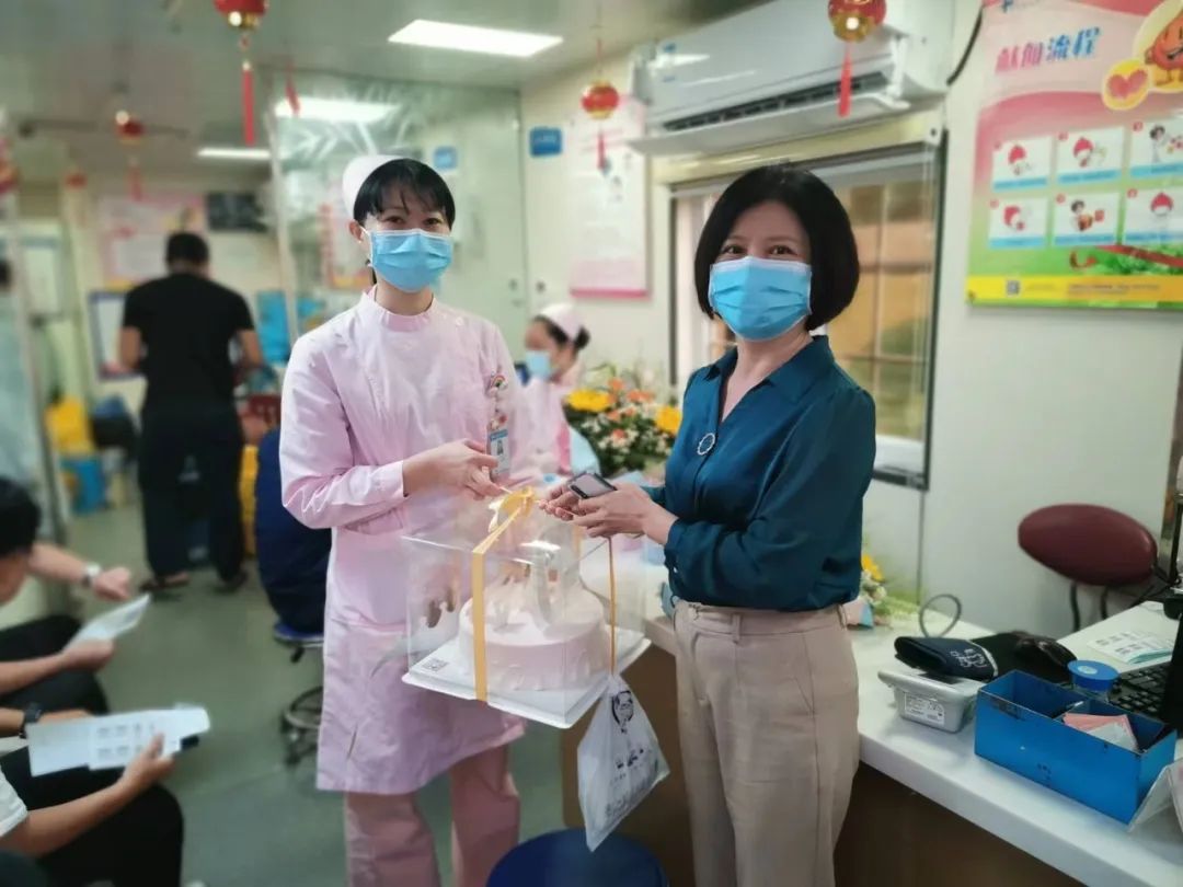 海南省血液中心开展5·12护士节庆祝活动