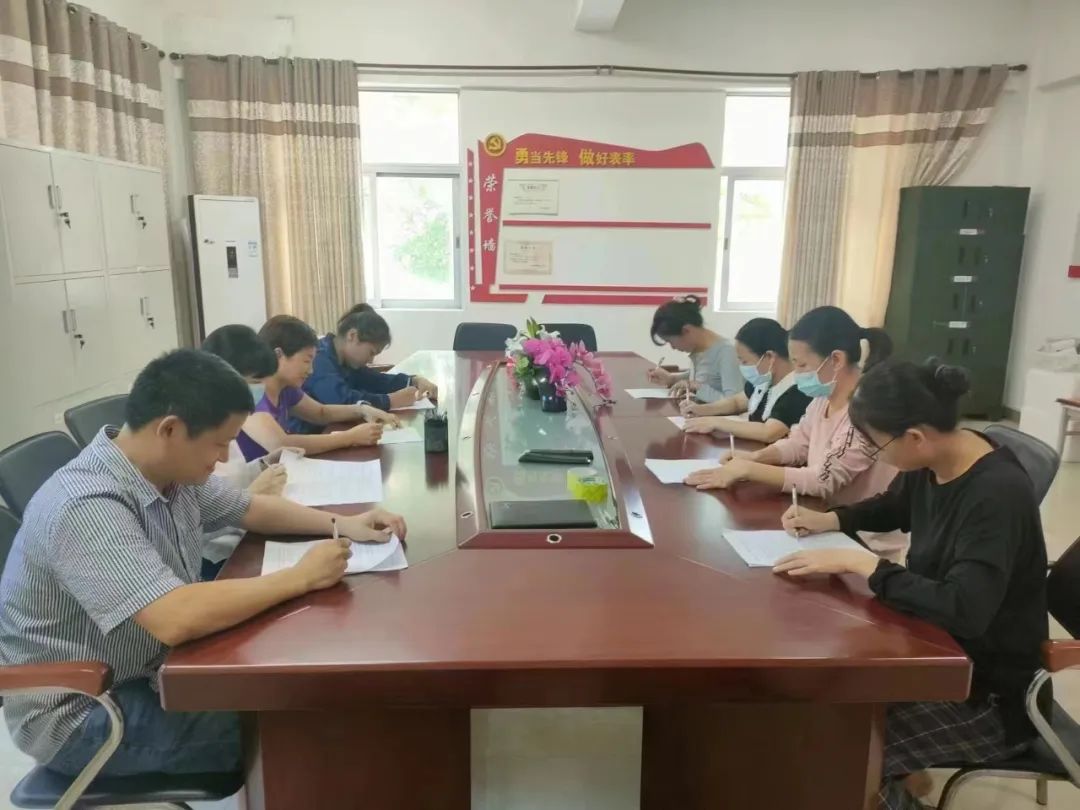海南省血液中心开展2023年度采供血相关法律法规知识集中培训