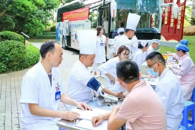 热血凝聚力量 爱心传递希望——博鳌一龄生命养护中心开展无偿献血党日活动