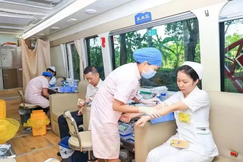 热血凝聚力量 爱心传递希望——博鳌一龄生命养护中心开展无偿献血党日活动