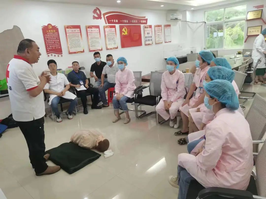省血液中心开展全员心肺复苏培训考核活动