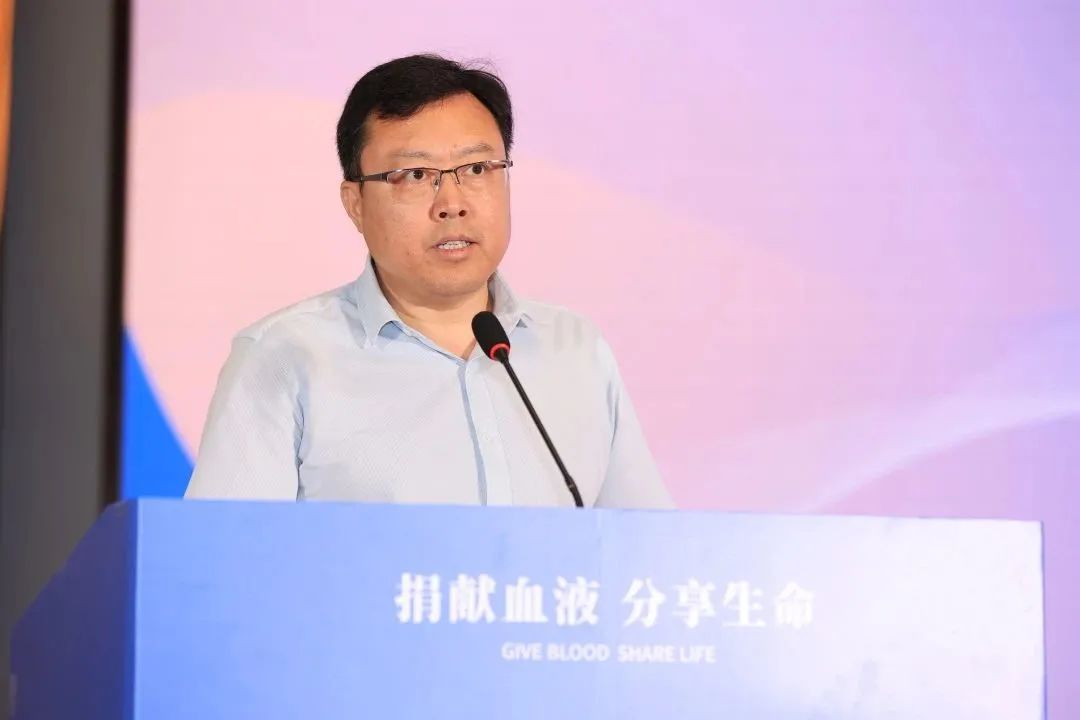 海南省举行庆祝2023年世界献血者日暨无偿献血表彰活动