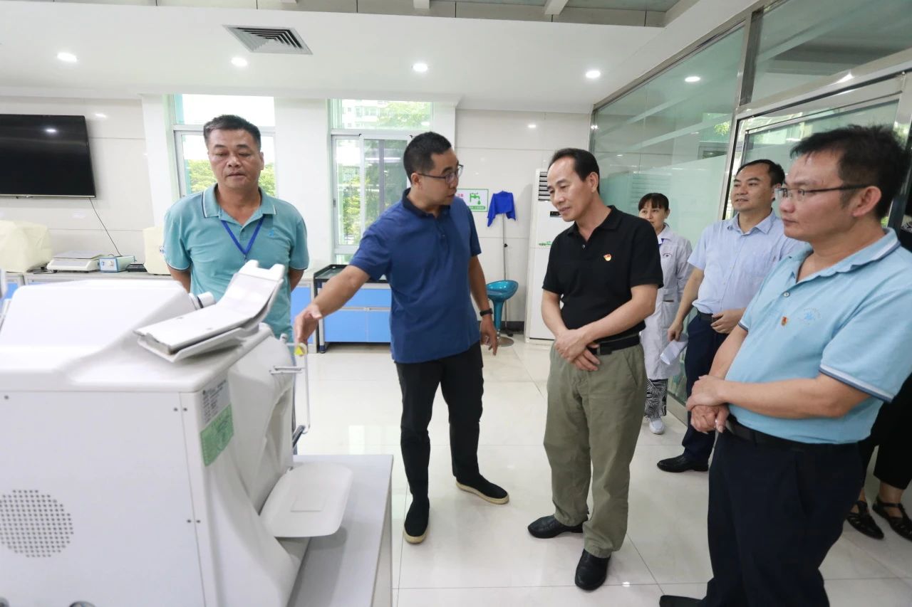党建引领创新 科技赋能发展——省科协机关党委党支部、省科协科普部党支部联合省血液中心党委开展主题党日活动