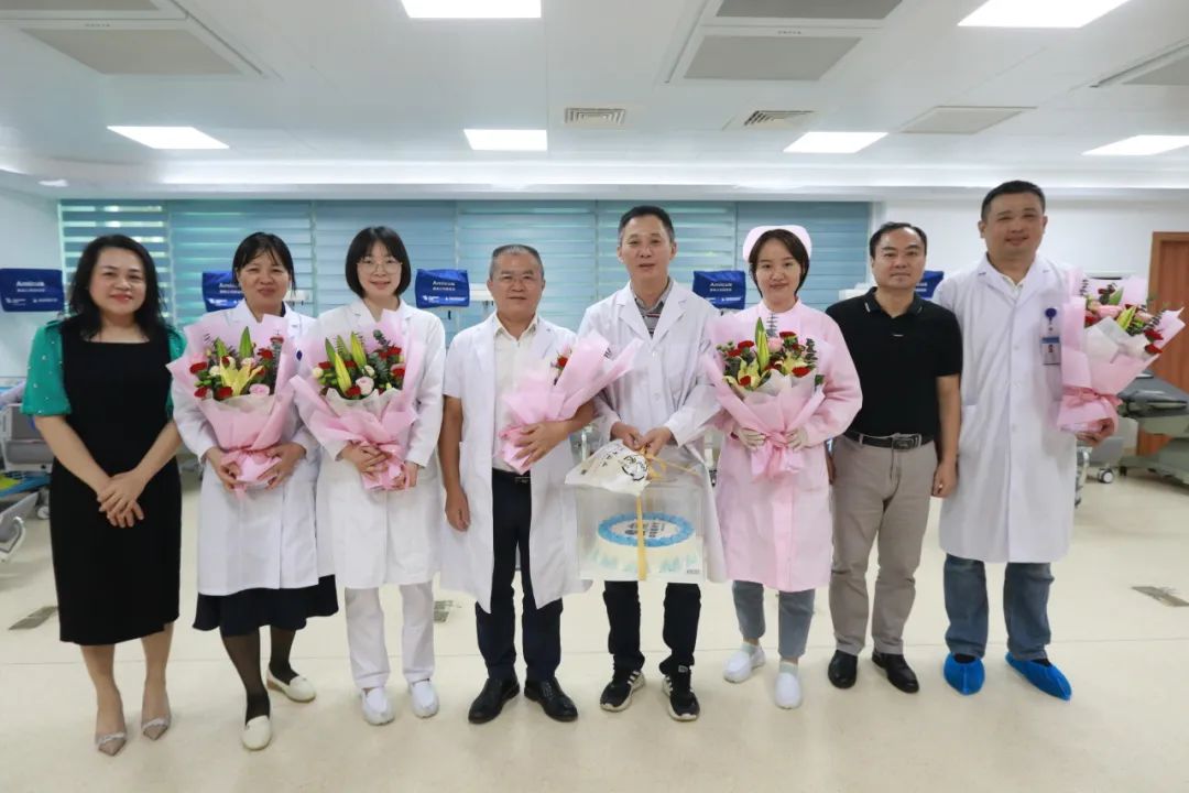 勇担健康使命 铸就时代新功——海南省血液中心举办庆祝第六个中国医师节慰问活动