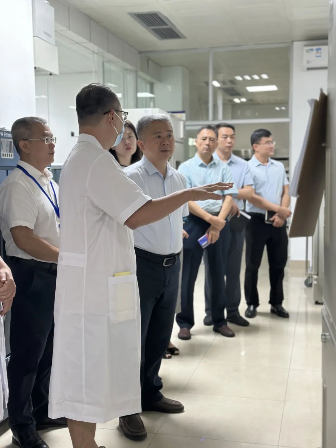 省卫生健康委曾昭长副主任一行到省血液中心调研指导工作