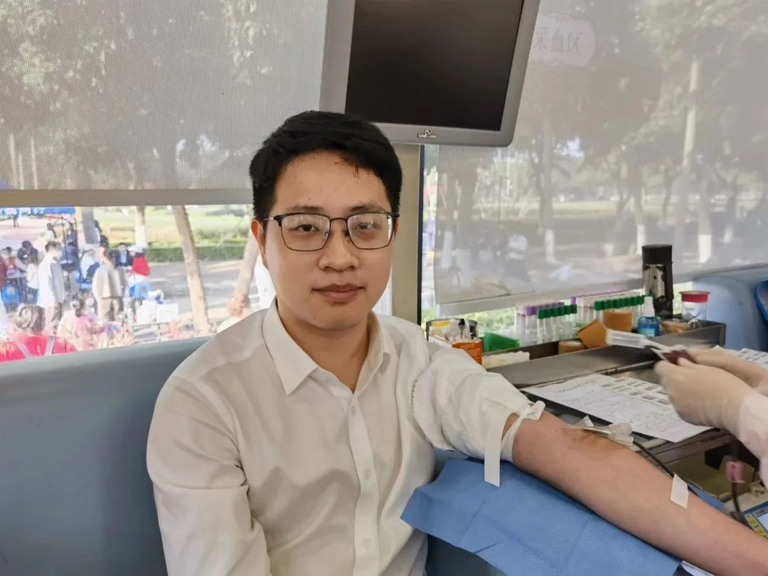 “志同道合 热血公益”——海南省保险行业协会组织无偿献血公益活动