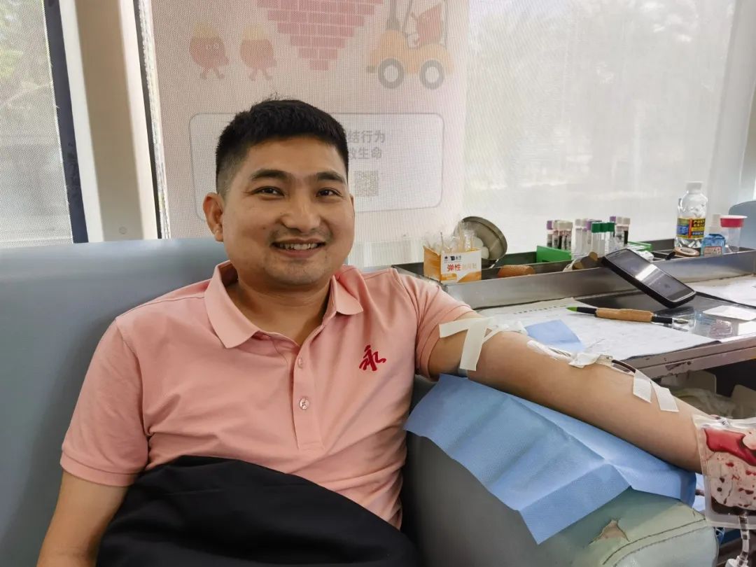 “志同道合 热血公益”——海南省保险行业协会组织无偿献血公益活动