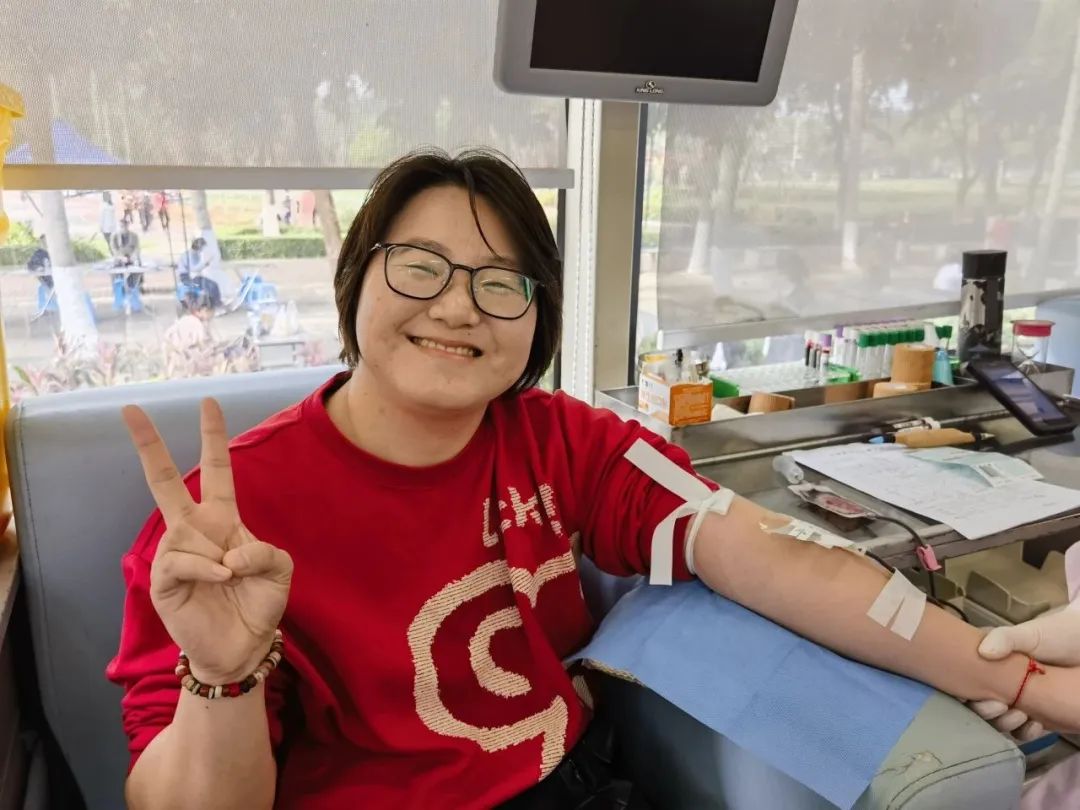 “志同道合 热血公益”——海南省保险行业协会组织无偿献血公益活动