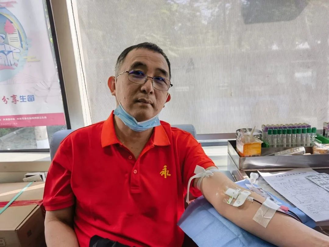 “志同道合 热血公益”——海南省保险行业协会组织无偿献血公益活动