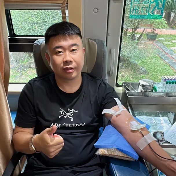 倡导者先行 热血书写担当——海南省血液中心开展2024年迎新春中心职工无偿献血活动