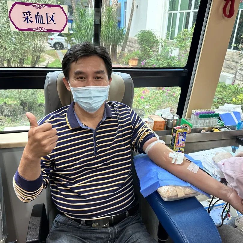 倡导者先行 热血书写担当——海南省血液中心开展2024年迎新春中心职工无偿献血活动