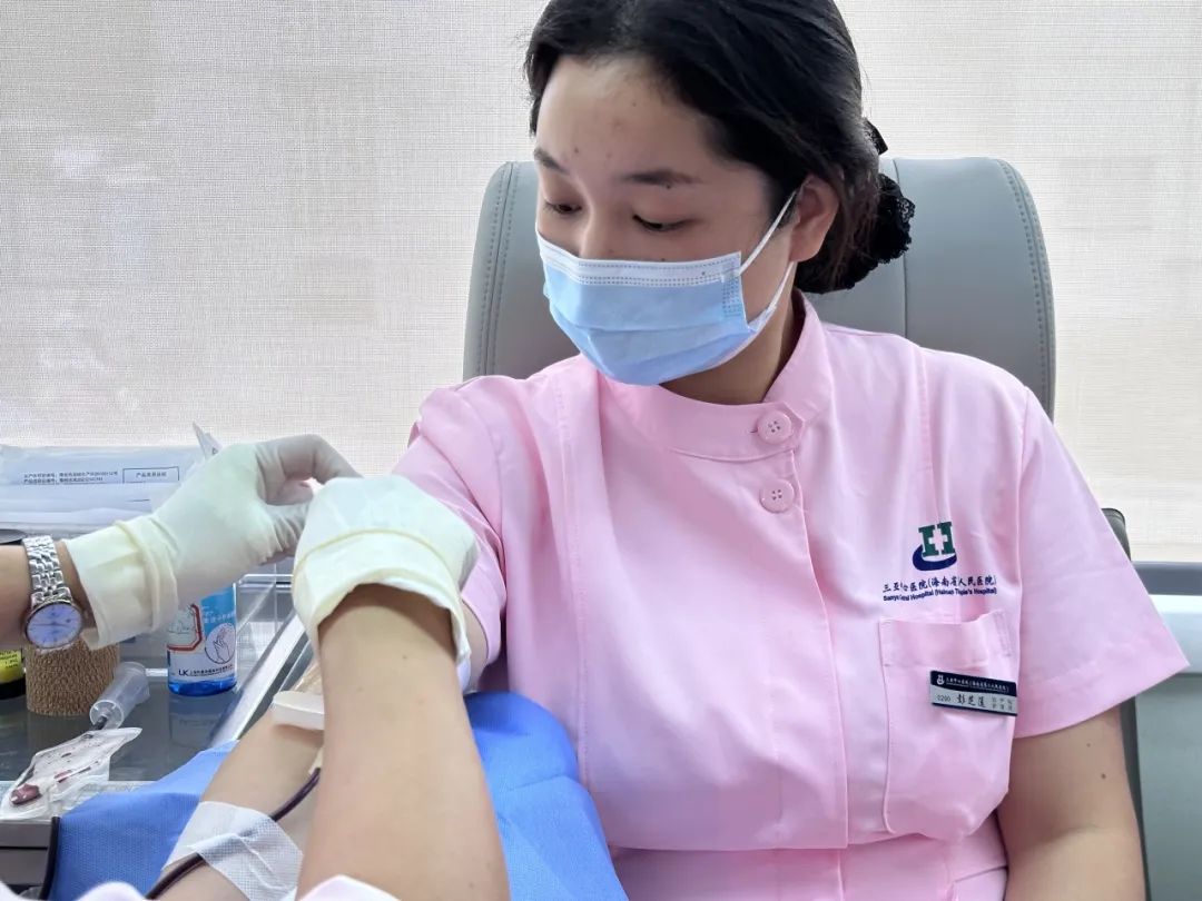 爱,与您“医”路同行——全省卫生系统开展无偿献血活动